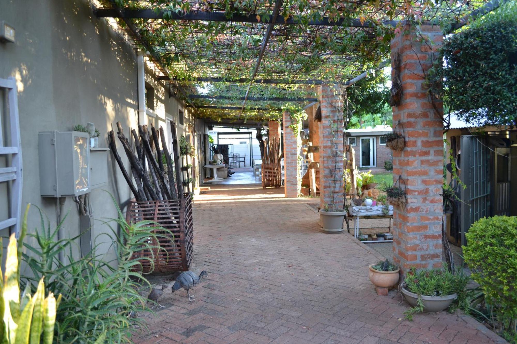Travel North Guesthouse Tsumeb Exterior photo